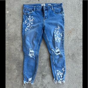 Leyla relaxed skinny jeans